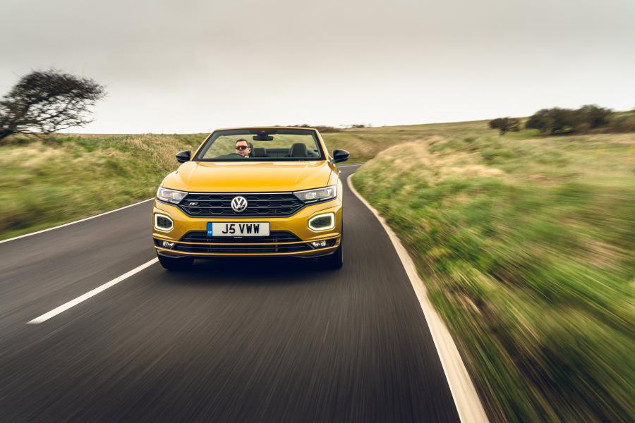 Volkswagen T-Roc Cabriolet R-Line 2020 года  (UK) (фото 31 из 40)